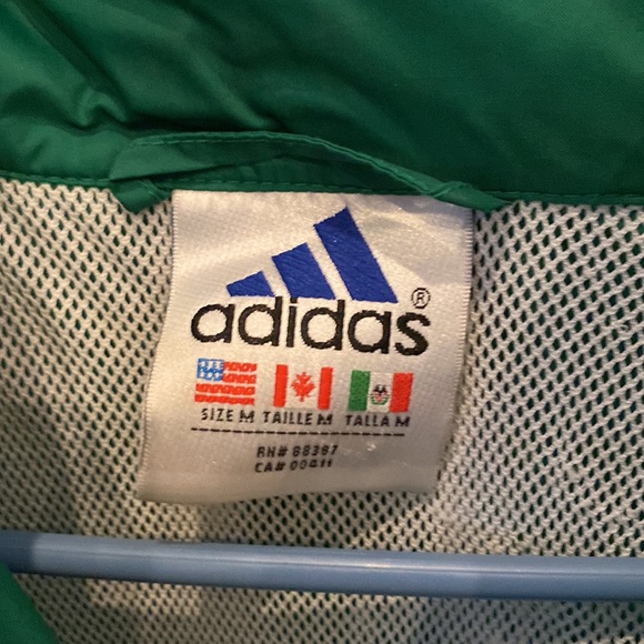 Green Vintage Adidas Windbreaker with Hood Size Medium - Picture 3 of 4
